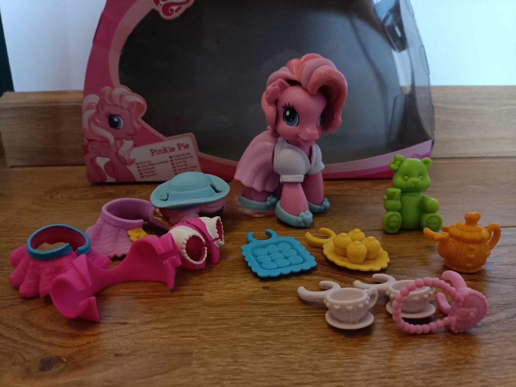 My little pony - pony met kleertjes, Ophalen, Nieuw