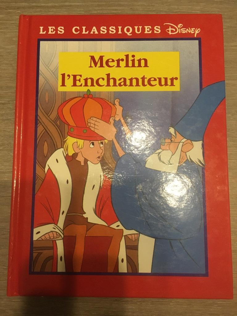 Livre Walt Disney Merlin L'enchanteur, Enlèvement, Autres personnages, Neuf, Autres types