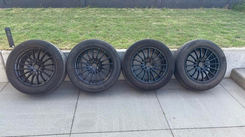 4 zwarte 17 inch velgen 5x110 et40, Auto-onderdelen, Banden en Velgen, Velg(en), Zomerbanden, 17 inch, 215 mm, Gebruikt, Ophalen
