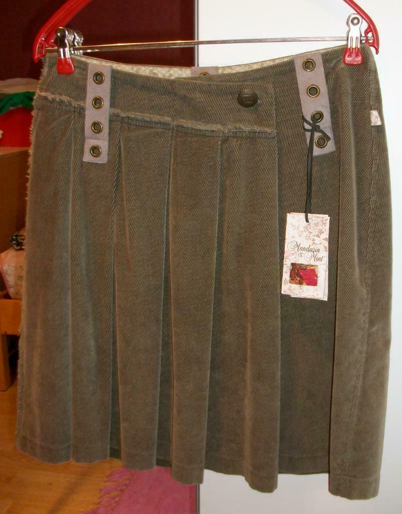 Te koop: NIEUW!!Mooie fluwele, kaki rok van "Mandarin", 38, Kleding | Dames, Rokken, Nieuw, Maat 38/40 (M), Groen, Boven de knie