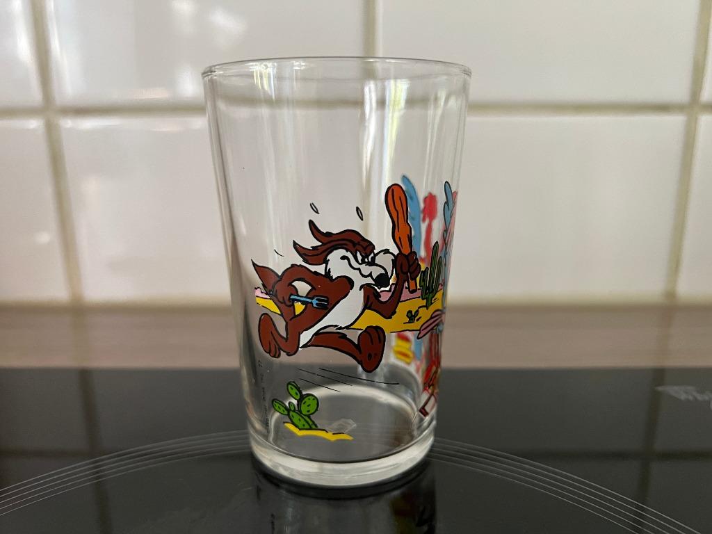 Verre à moutarde Bip Bip et Coyote - 1977, Enlèvement ou Envoi, Utilisé, Verre à eau