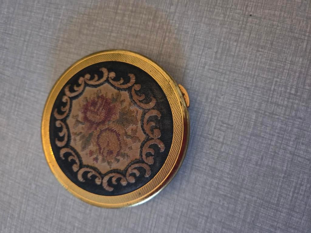 1 oude poederdoos., Antiek en Kunst, Curiosa en Brocante, Ophalen of Verzenden