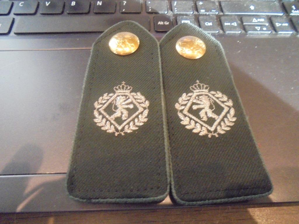 KMS - 1 jaar vrouwelijk personeel, Verzamelen, Militaria | Algemeen, Ophalen of Verzenden, Landmacht, Embleem of Badge
