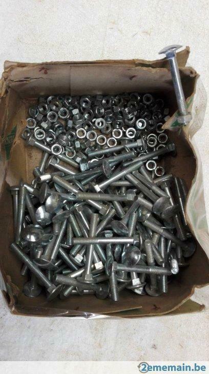137 Boulons tête carré zingué Ø 6x50 mm avec écrous (lots4, Enlèvement ou Envoi, Neuf