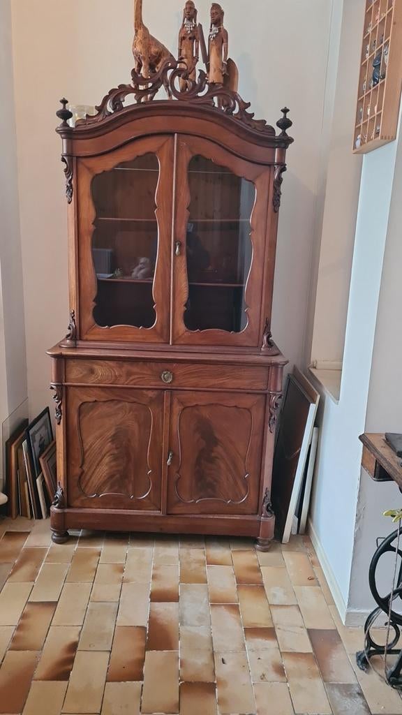 Vitrinekast Ganshoren , in perfecte staat, kleur roodbruin, Antiek en Kunst, Ophalen