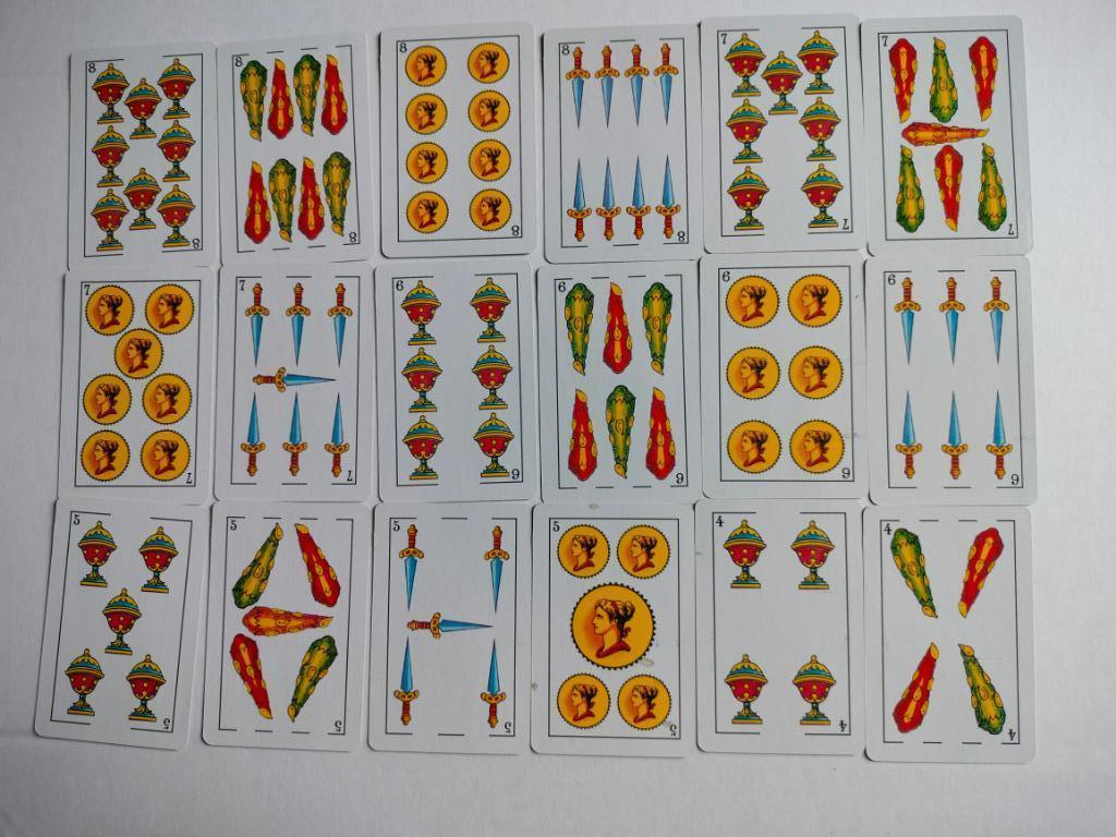 ♠️♦️♣️♥️ 50 Spanish Playing Cards Spanish Poker Cards Deck, Verzamelen, Ophalen of Verzenden, Zo goed als nieuw, Speelkaart(en)