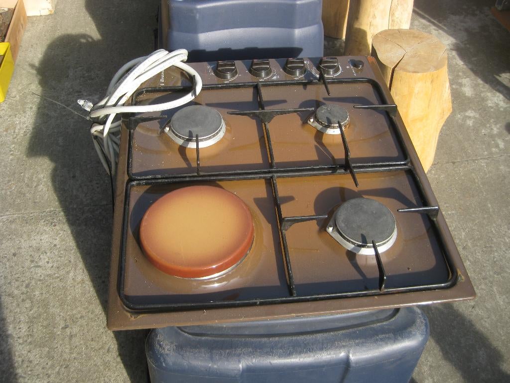 gaz, Gaz, 4 zones de cuisson, Comme neuf, Enlèvement