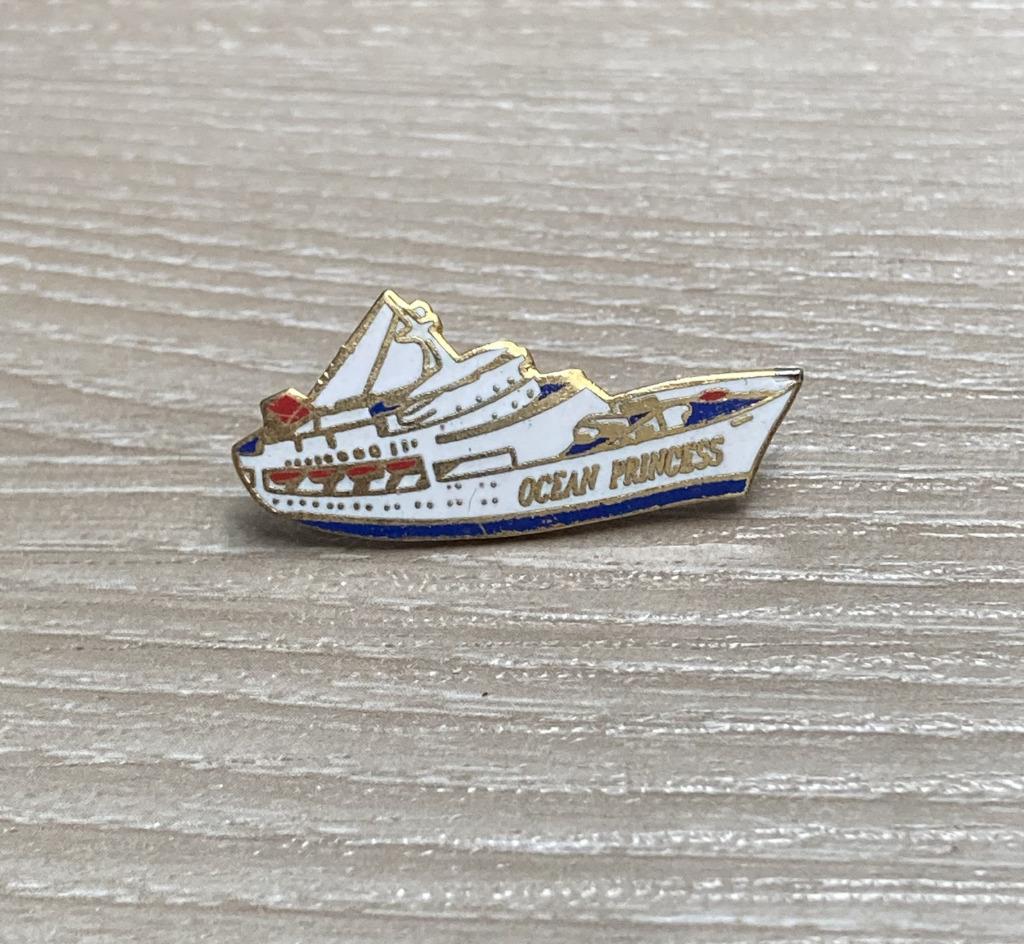 PIN - OCEAN PRINCESS - BOOT - BATEAU, Verzenden, Gebruikt, Transport, Speldje of Pin