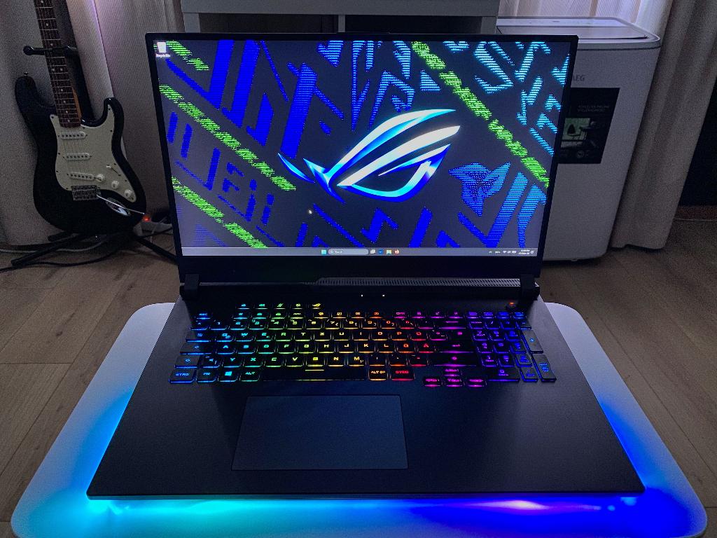 ASUS ROG Strix G17 G713, Computers en Software, Windows Laptops, Zo goed als nieuw, 17 inch of meer, SSD, 4 Ghz of meer, 16 GB