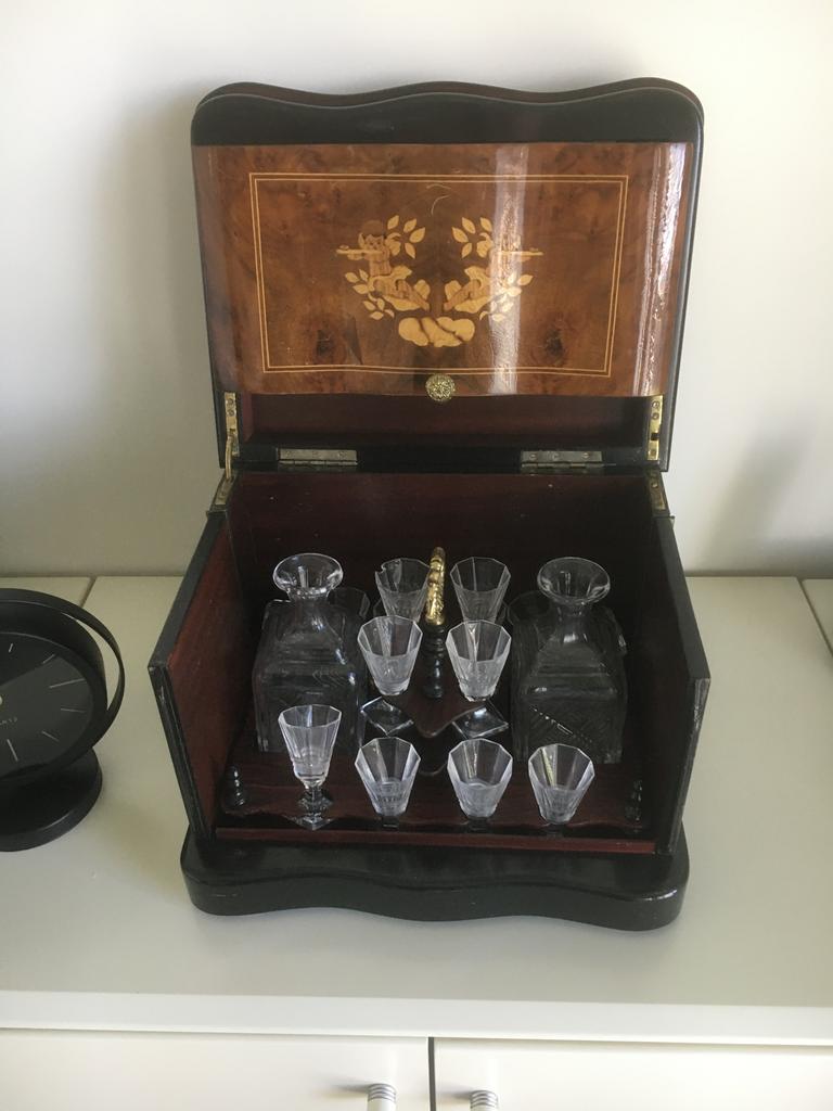 Antiek dranken kastje ! topkoop !, Ophalen, Zo goed als nieuw