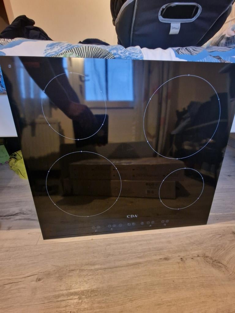 A vendre : Cuisinière à induction CDA HCN510FR (4 zones), Electroménager, Cuisinières, Comme neuf, 4 zones de cuisson, Enlèvement