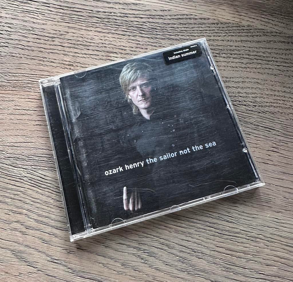 CD OZARK HENRY / THE SAILOR NOT THE SEA (2004), Enlèvement ou Envoi, Comme neuf