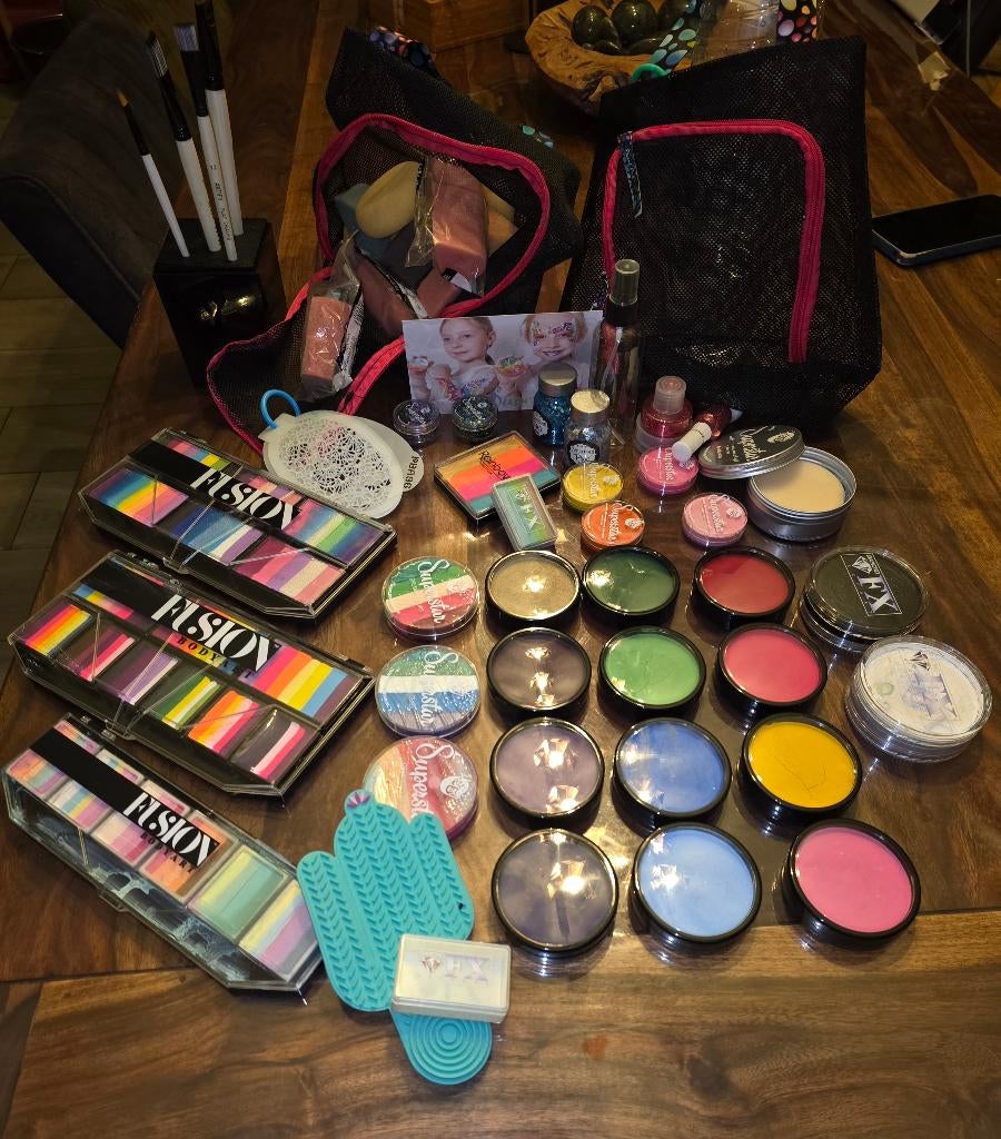Maquillage Grimage, Bijoux, Sacs & Beauté, Enlèvement ou Envoi, Comme neuf, Tout le visage, Maquillage