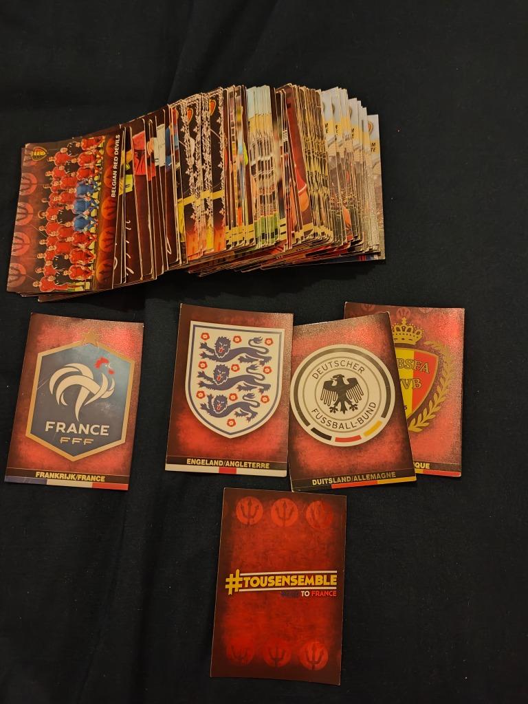 Lot de 158 cartes Panini 2015  #tousensemble - état correct, Verzamelen, Ophalen of Verzenden, Nieuw, Sport