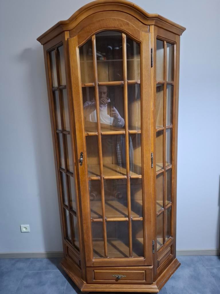 Houten vitrinekast, Ophalen, Gebruikt