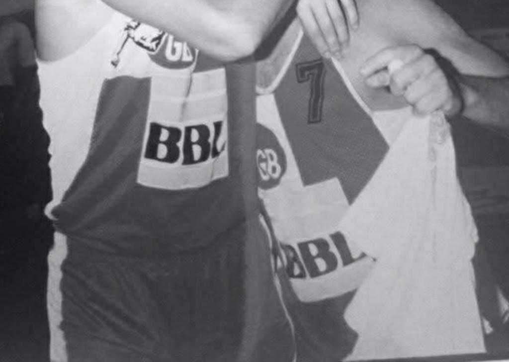 Gezocht basket shirts Belgie jaren 80-90, Ophalen, Gebruikt, Kleding