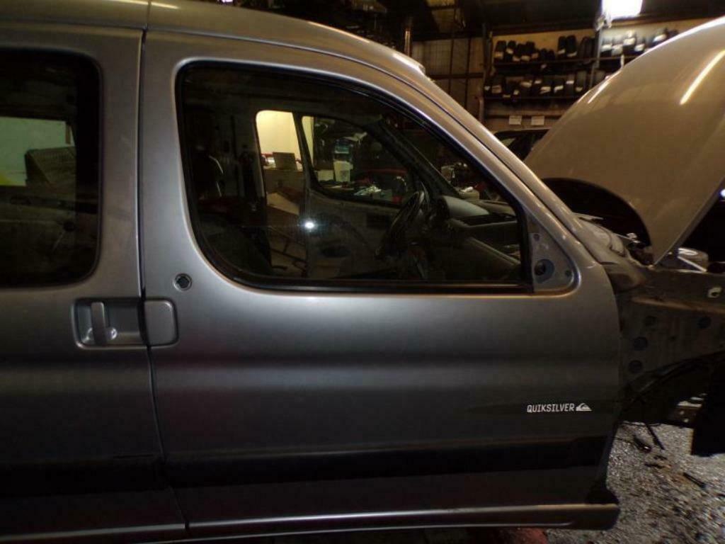 Porte avant droit Peugeot Partner 1 break phase 2 2002-2008, Enlèvement ou Envoi, Utilisé, Porte, Avant