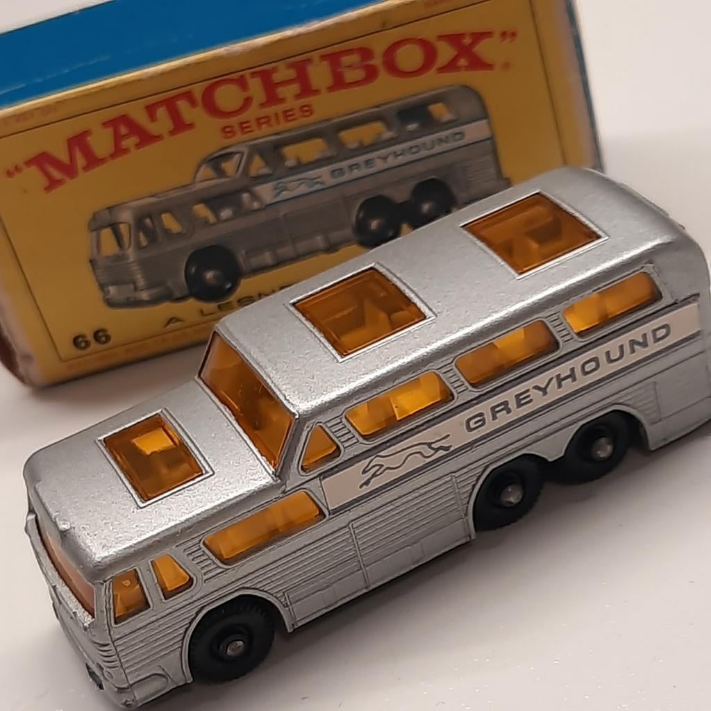 MATCHBOX / LESNEY nr.66 GREYHOUND COACH. VINTAGE., Hobby en Vrije tijd, Modelauto's | 1:87, Zo goed als nieuw, Bus of Vrachtwagen