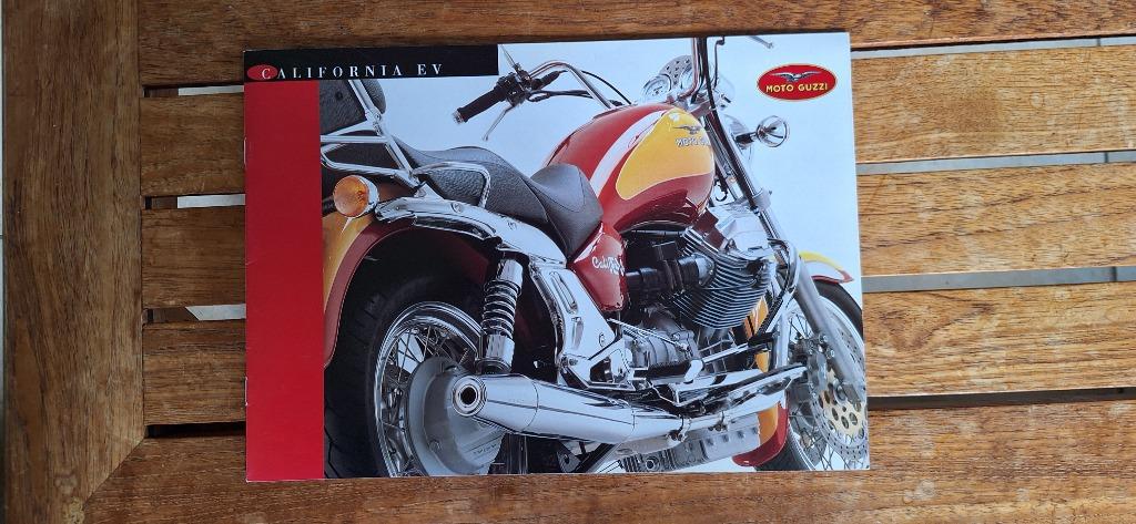 Magnifique flyer Moto Guzzi California EV., Motos, Enlèvement ou Envoi, Moto Guzzi