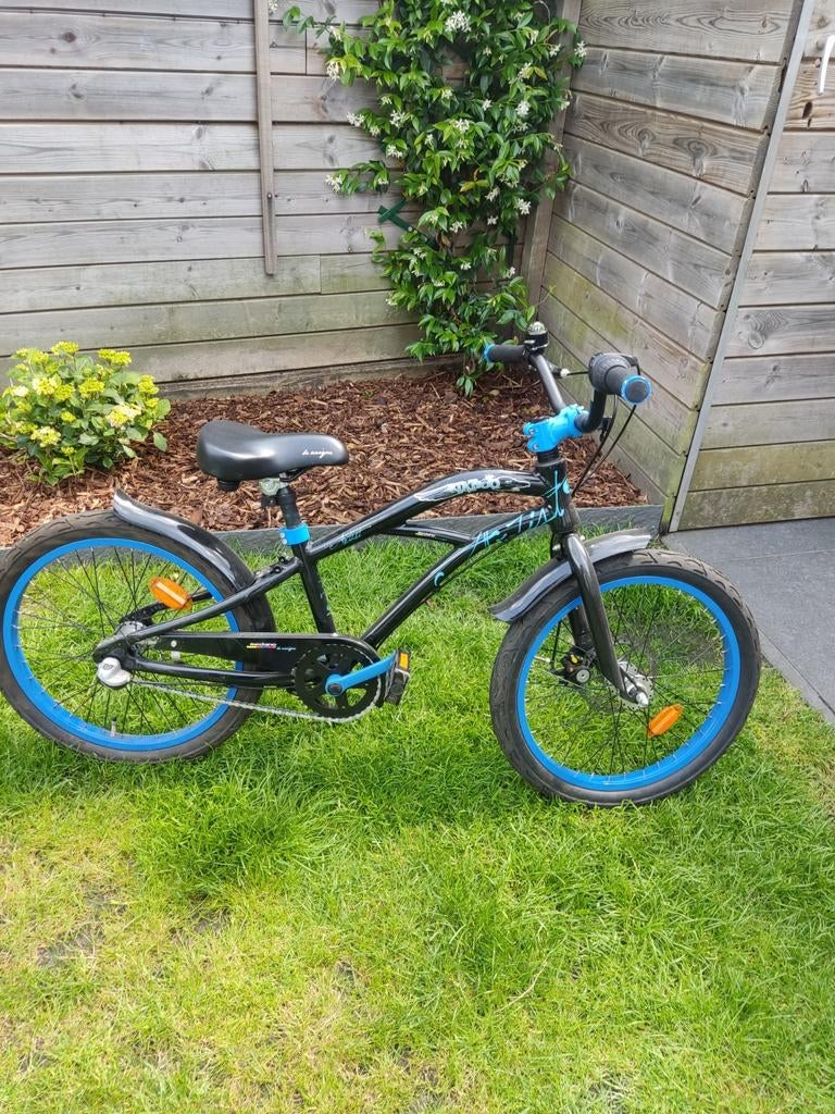 Low rider in uitstekende staat met torpedo rem, Enlèvement