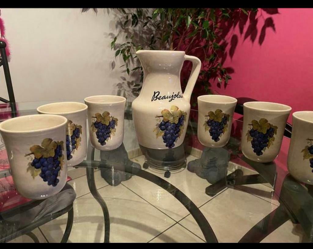 Service beaujolais