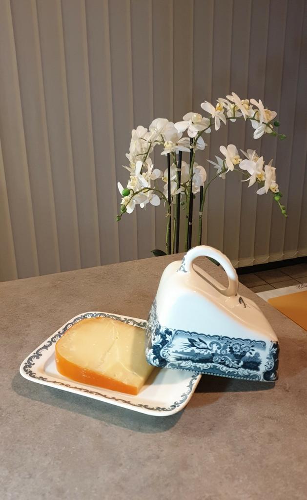 Victoria Céramique - Dôme de fromage, Antiquités & Art, Antiquités | Céramique & Poterie, Enlèvement