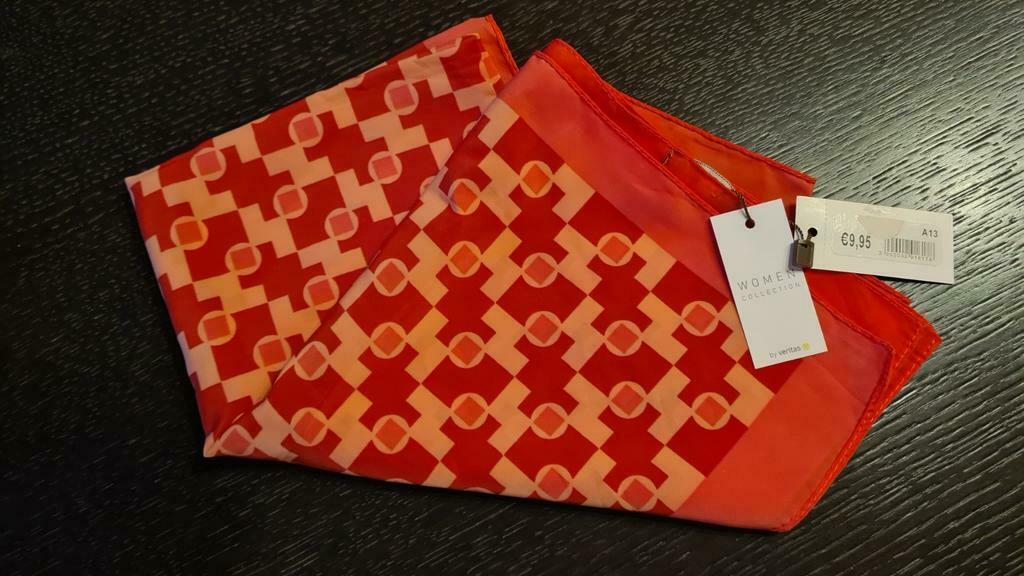foulard rose carre, Enlèvement ou Envoi, Neuf