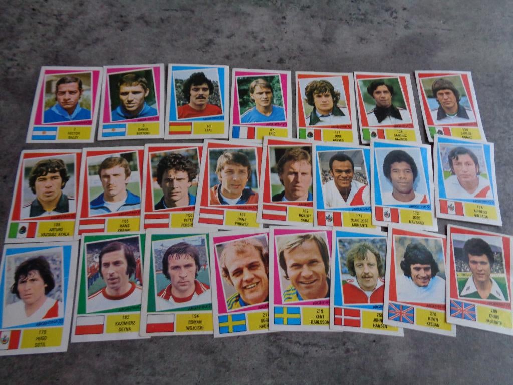 Images de foot COUPE DU MONDE 78 Argentine 23x anno 1978 FKS, Hobby & Loisirs créatifs, Autocollants & Images, Envoi