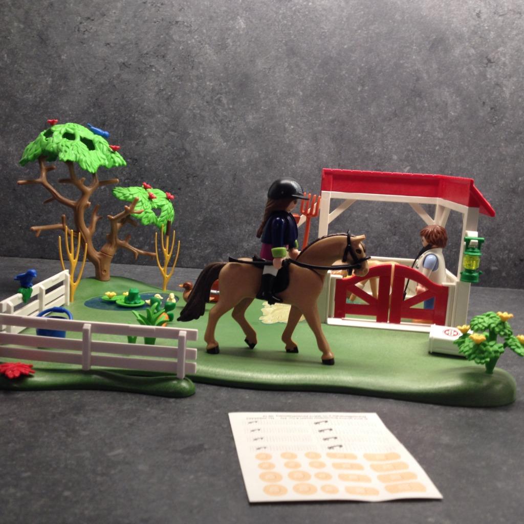 Playmobil veulen en paarden kliniek 6147 - compleet, Enlèvement ou Envoi, Comme neuf