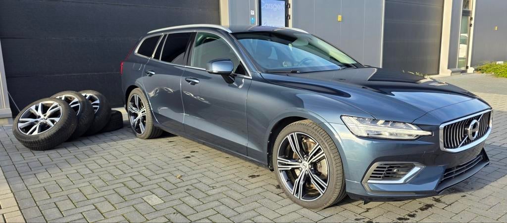 Volvo V60 T8 2.0 Hybride. MODEL 2021J., Auto's, Automaat, Euro 6, 1969 cc, Leder