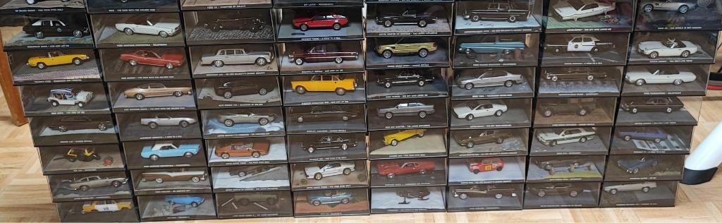 COLLECTION DE VOITURES MINIATURES JAMES BOND 1/43 87 PIÈCES, Enlèvement, Comme neuf, Voiture, Universal Hobbies