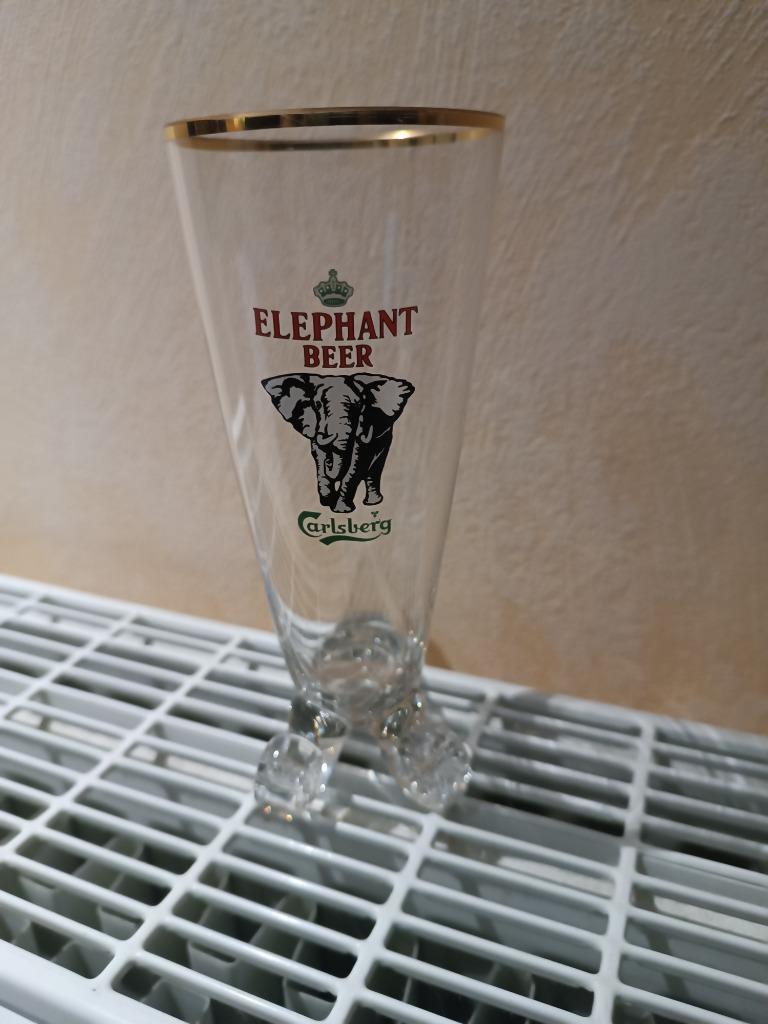 A vendre 1 verre Carlsberg Eléphant, Ophalen, Gebruikt, Bierglas