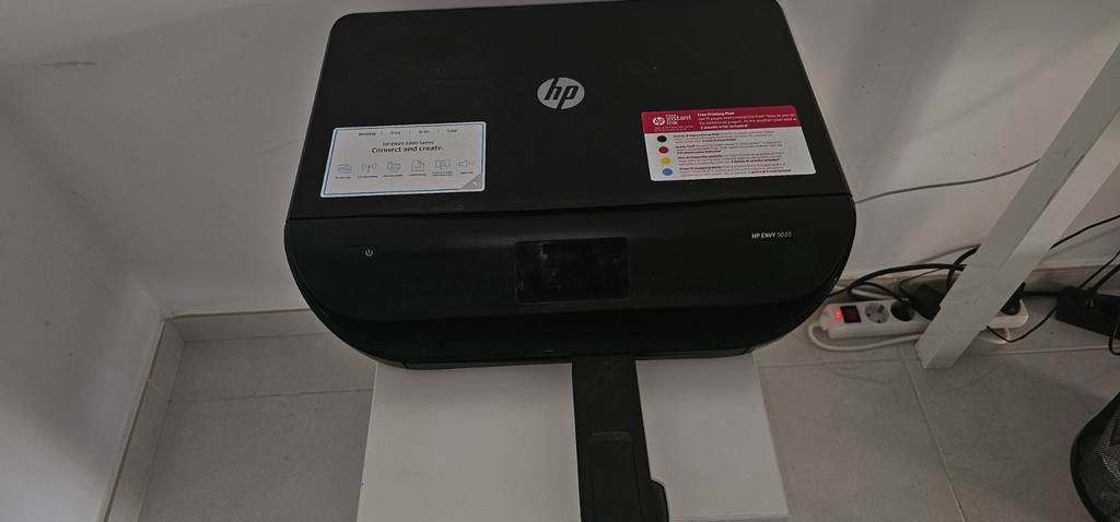 Imprimante, scanner, avec 4 encres. Très peu utilisé, Enlèvement ou Envoi, Comme neuf