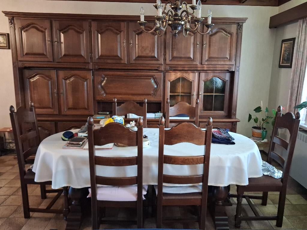 eetkamer, Enlèvement, Utilisé, Klassiek eik, 4 à 6 chaises