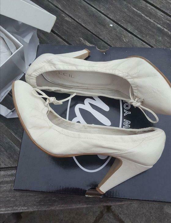 Cecil pumps M39, Kleding | Dames, Schoenen, Ophalen of Verzenden, Gedragen, Overige kleuren, Pumps