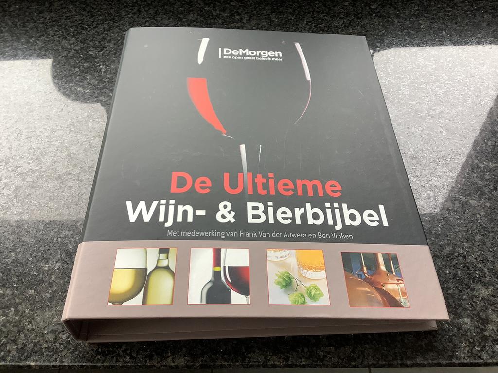 De Ultieme Wijn-&Bierbijbel, Collections, Vins, Neuf, Autres régions, Enlèvement ou Envoi, Vin rouge