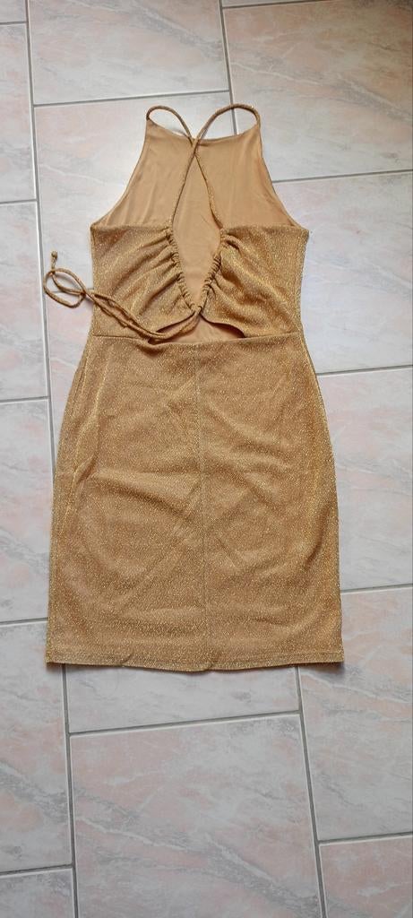 Robe ajourée dorée, Vêtements | Femmes, H&M, Autres couleurs, Comme neuf, Envoi