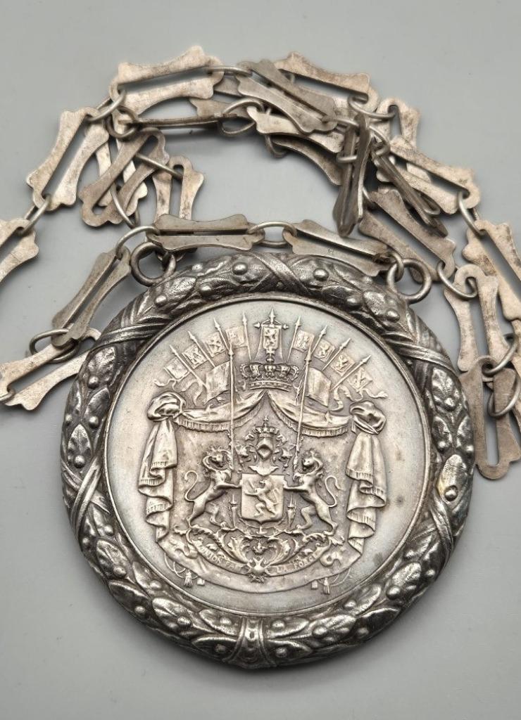 Médaille des chefs de l'intérieur du Congo, dernier modèle, Enlèvement ou Envoi