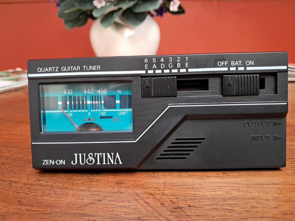 Justina Zen-On gitaartuner, Ophalen of Verzenden, Zo goed als nieuw, Akoestische gitaar