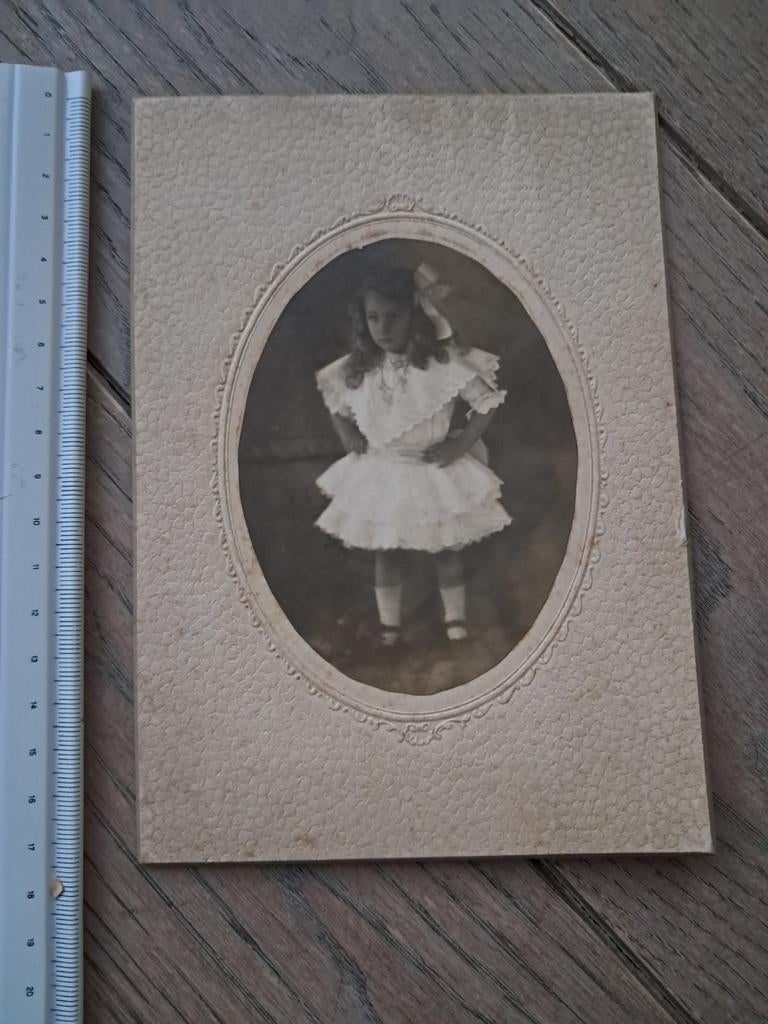 Ancienne photo en robe blanche, Jenny Vermeire, Enlèvement ou Envoi, Comme neuf, Photo