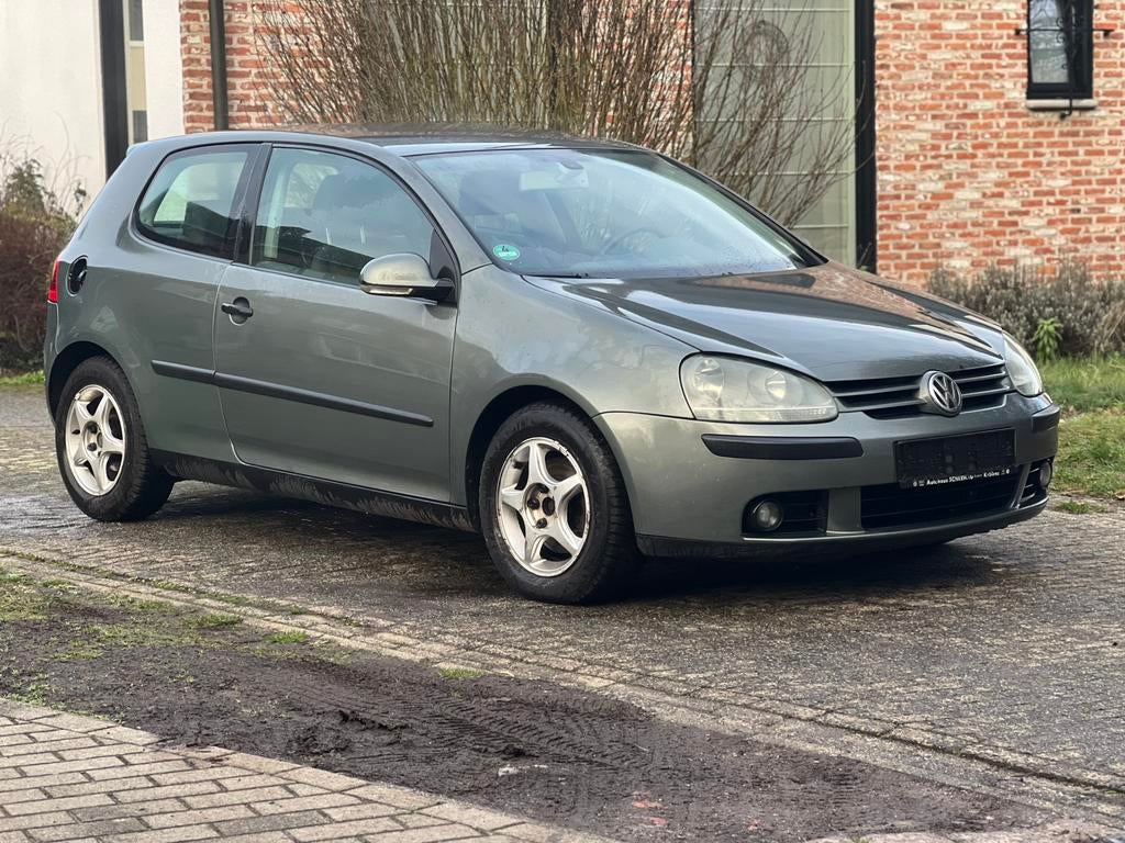 Volkswagen Golf 5 2.0 tdi digital airco 800, Stof, Boordcomputer, Bedrijf, Golf