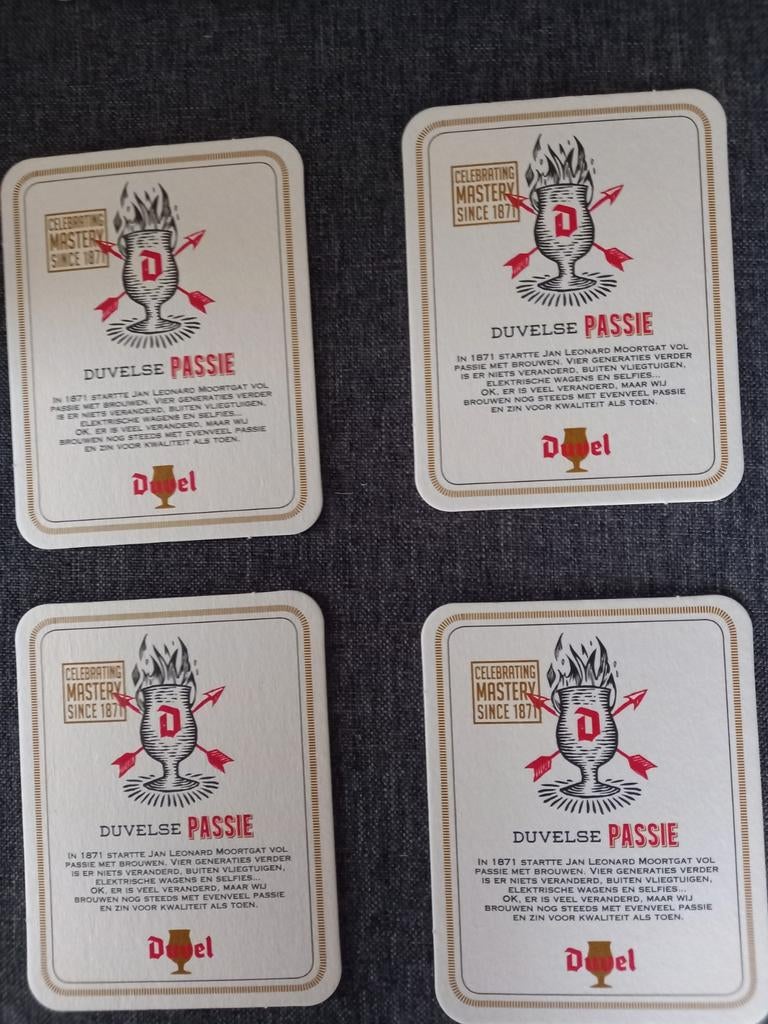 Bierkaarten duvel 4 stuks, Verzamelen, Ophalen of Verzenden, Zo goed als nieuw