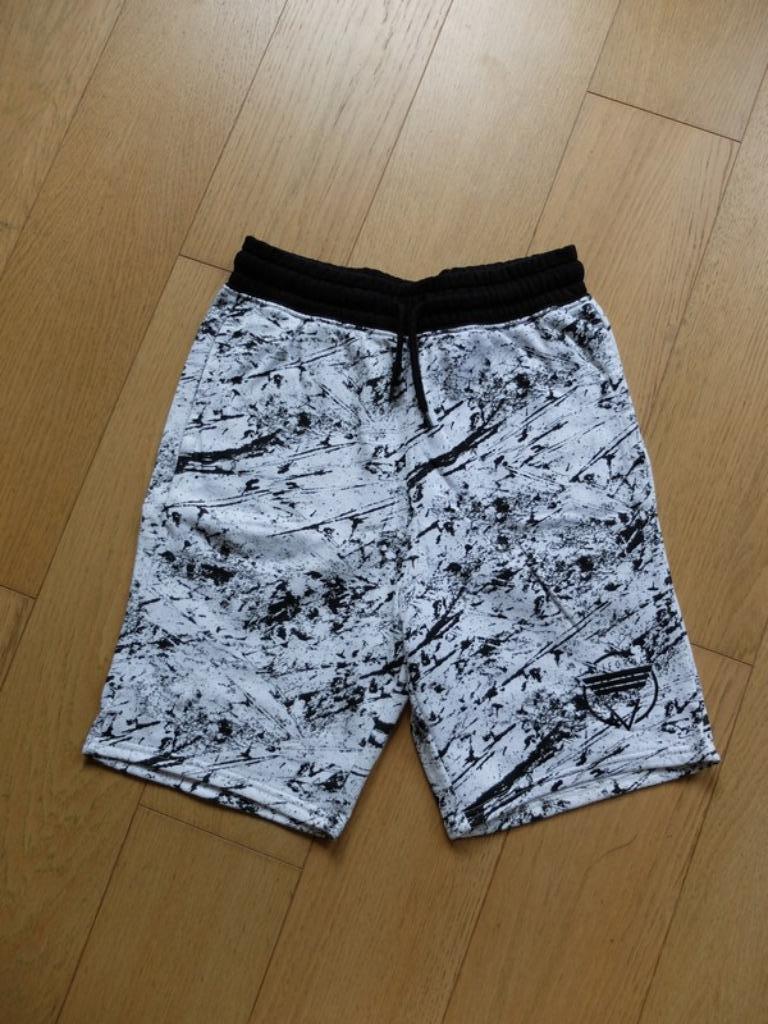 Korte joggingbroek wit/zwart Maat 146/152, Broek, H&M, Ophalen of Verzenden, Zo goed als nieuw