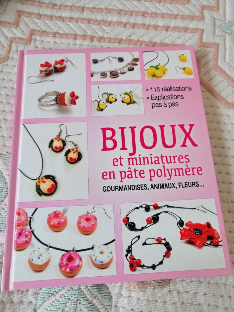 Bijoux et miniatures en pâte polymere, Boeken, Ophalen of Verzenden, Zo goed als nieuw