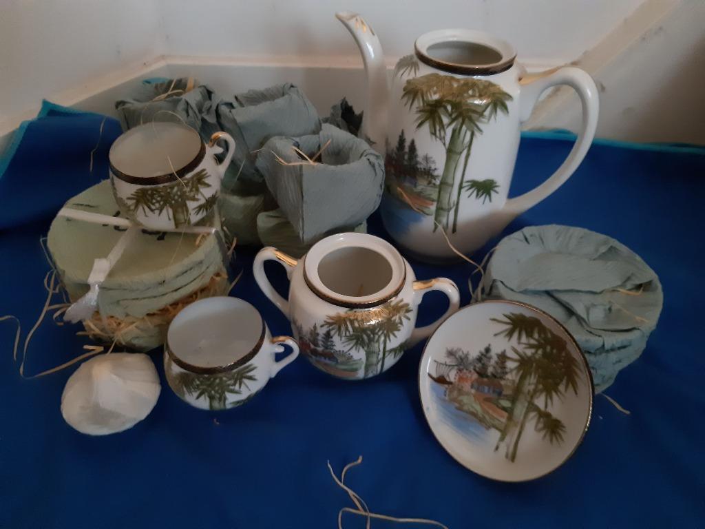 chinees 12-delig servies eierporselein, Antiek en Kunst, Antiek | Servies compleet, Ophalen