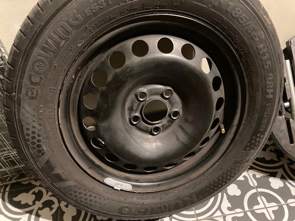 Reservewiel KUMHO 185/65 R 15 88 H ECOWIN ES 31, Autos : Pièces & Accessoires, Pneus & Jantes, Neuf, 15 pouces, 4 Saisons, Véhicule de tourisme