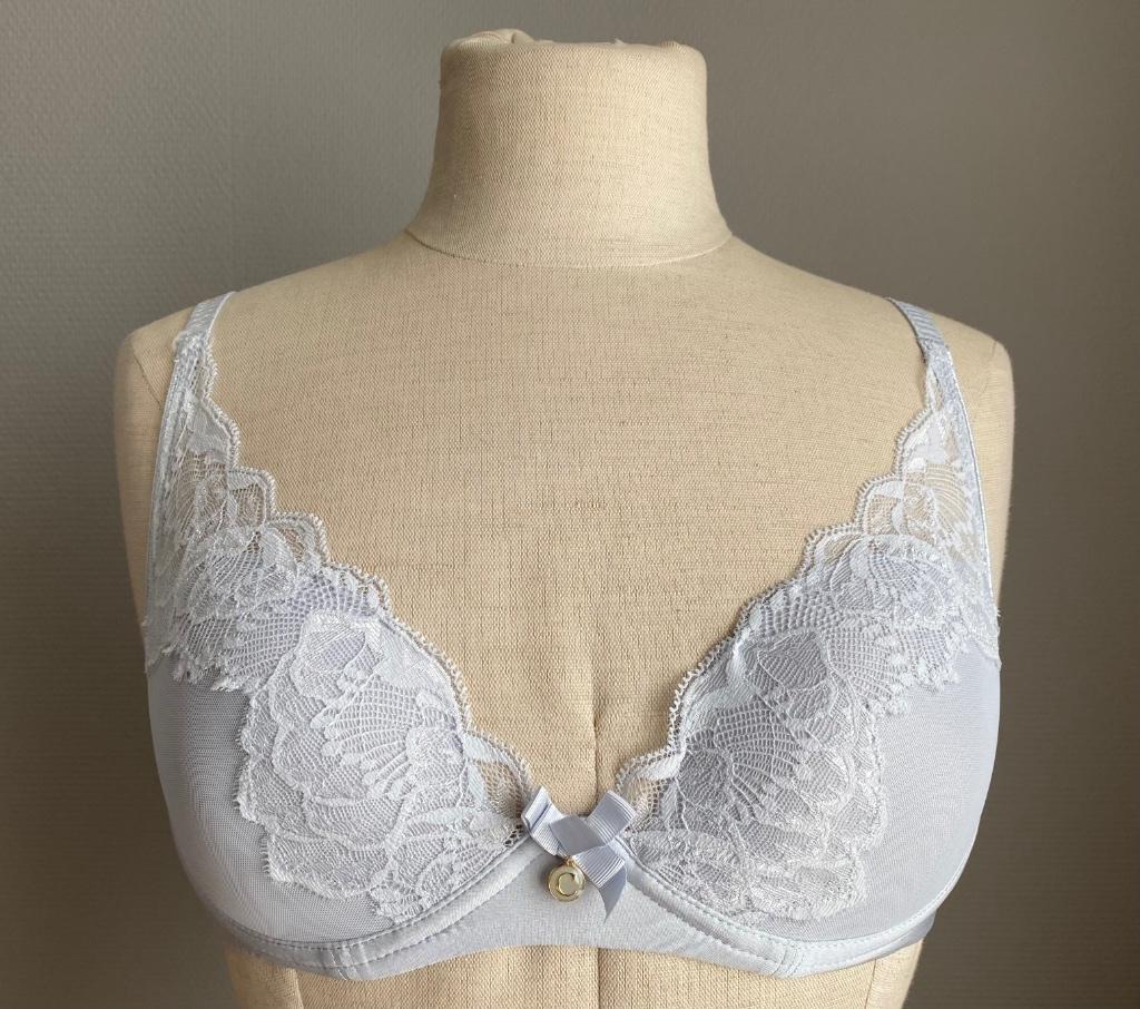 Lichtgrijze voorgevormde BH Chantelle maat C75 - NIEUW, Kleding | Dames, Chantelle, Verzenden, Grijs, BH