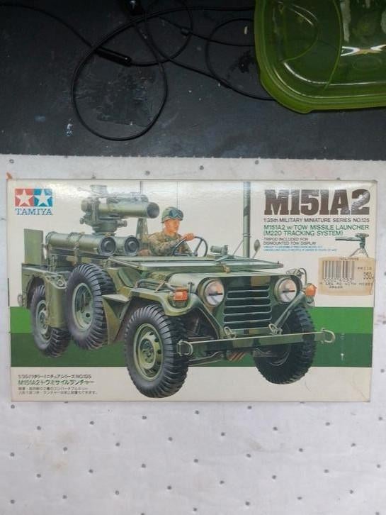 Jeep M151A2 with Missile launcher Tamiya, Enlèvement ou Envoi, Comme neuf, Tamiya