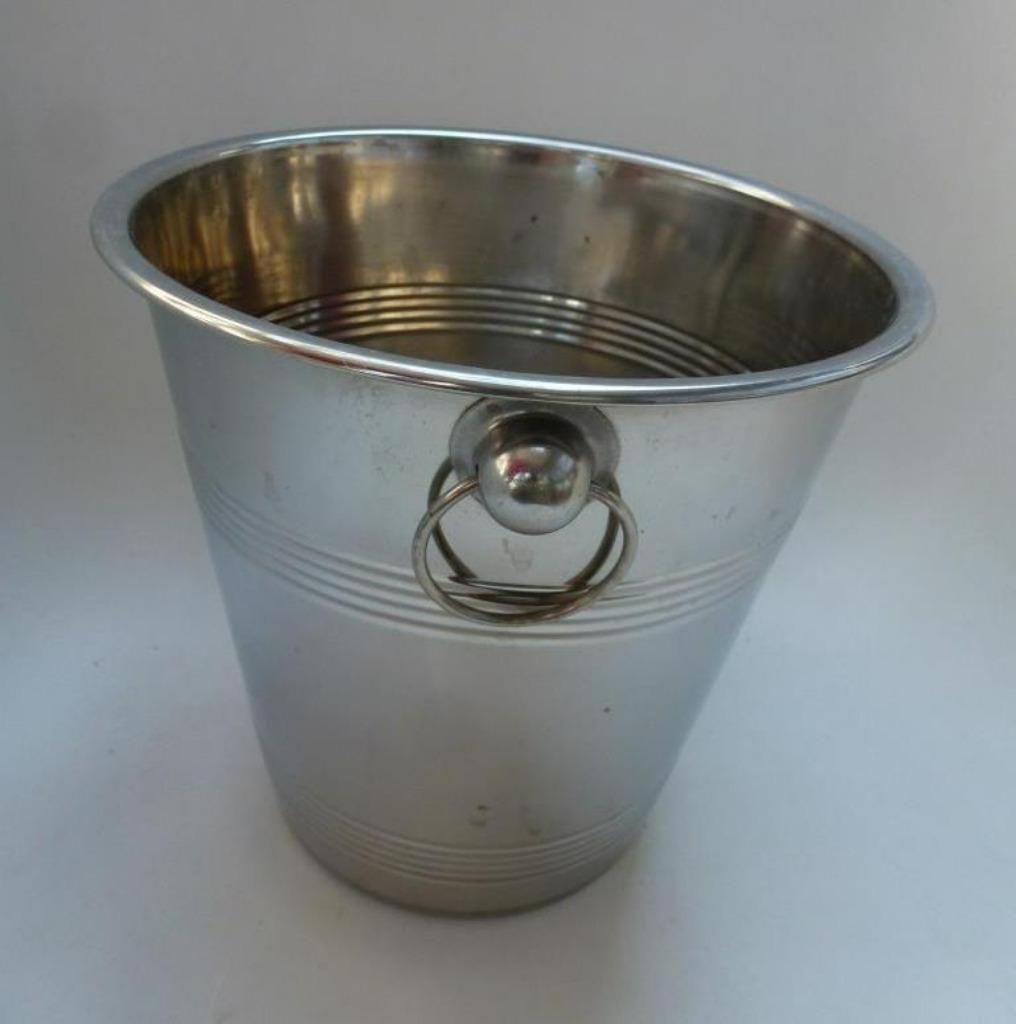 Champagne koel emmer hoogte 21 cm, Huis en Inrichting, Ophalen of Verzenden, Gebruikt, Overige materialen, Kom(men)