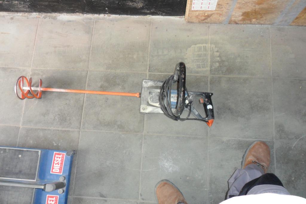 MIXEUR COLLE CARRELAGE, Bricolage & Construction, Enlèvement, Utilisé